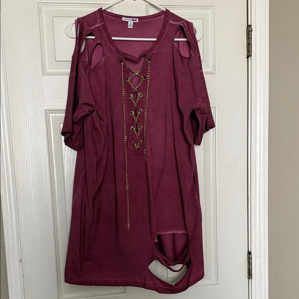Fashion Nova Maroon Cut-Out Short Sleeve Dress